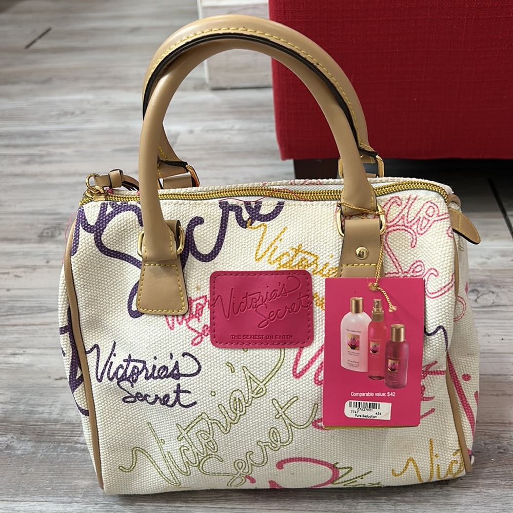 victoria’s secret new bag - Picture 2 of 8